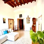 Residenze Storiche - Mura Del Tempo *